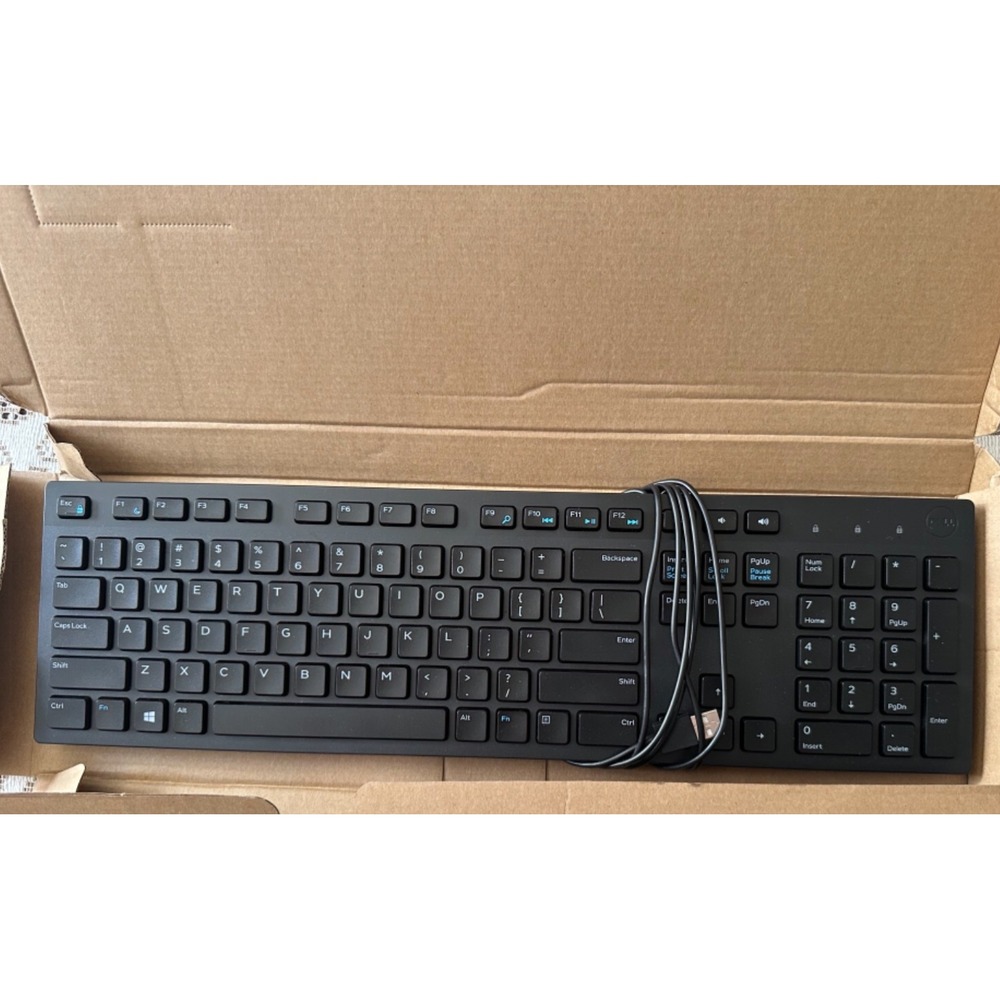 Dell Slim Wired USB Keyboard CN 0RKR0N Keyboard 71616 US -Very Good